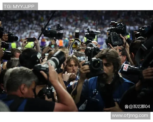 突发！欧联宣布将离队，球迷不舍告别