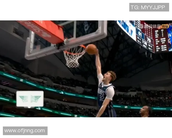 以镜头回顾米切尔感人瞬间 那一幕令无数球迷泪目动容